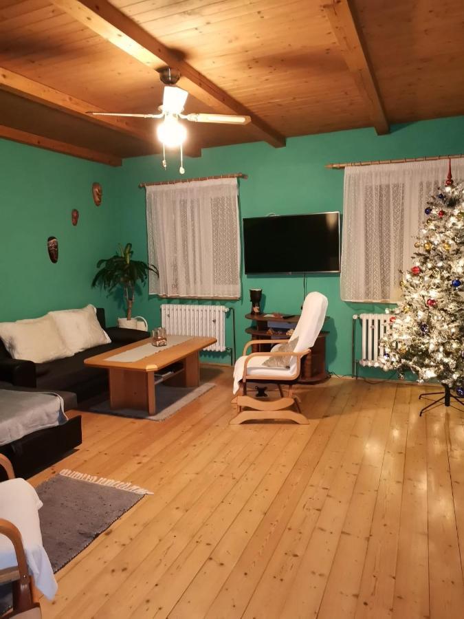 Prazdninovy Byt Arin Apartment Jachymov Exterior photo